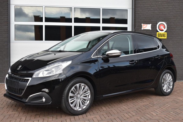 Peugeot 208 1.2 PureTech Allure Sky Panorama | Navi | Camera | Incl. garantie