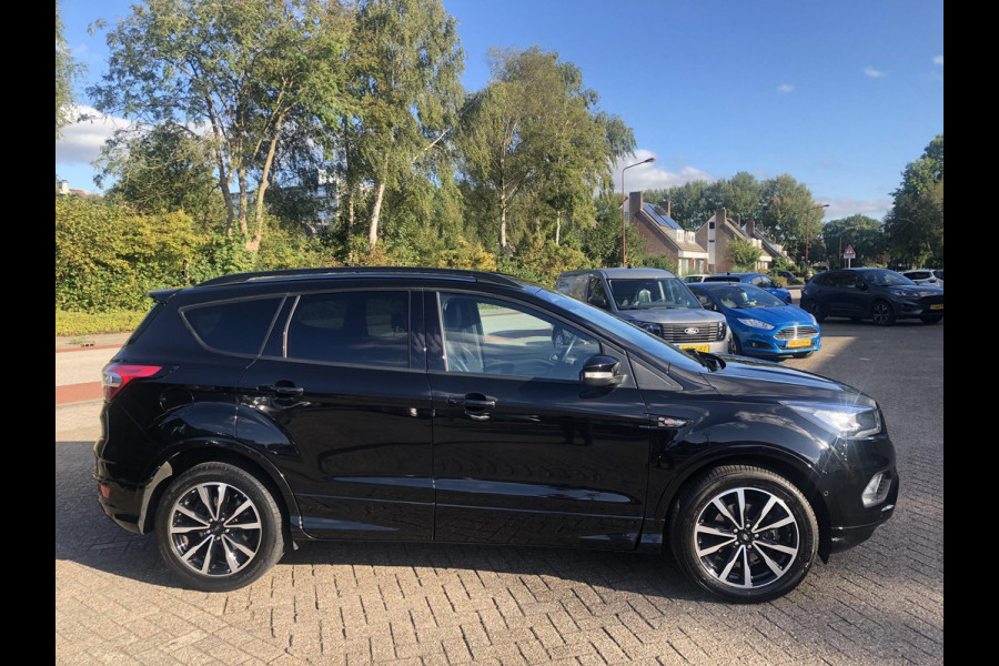 Ford Kuga 1.5 EcoBoost ST Line 150pk Trekhaak | Stoelverwarming | Achteruitrijcamera | Dealer onderhouden