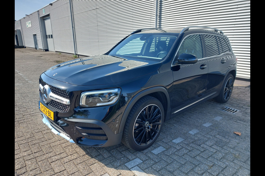 Mercedes-Benz Glb 180 AMG Line 7p. navigatie,cruise,panorama,camera, Full Options,