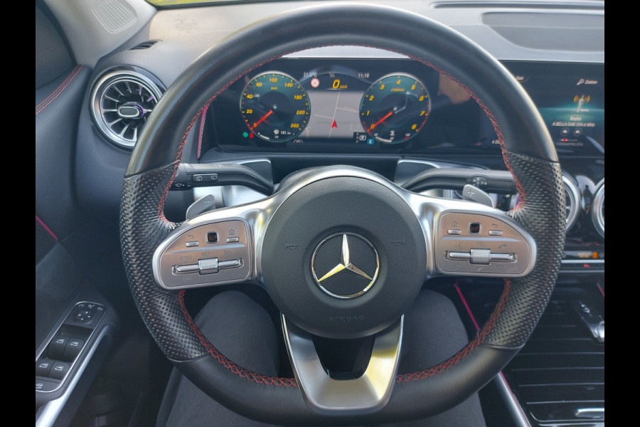 Mercedes-Benz Glb 180 AMG Line 7p. navigatie,cruise,panorama,camera, Full Options,