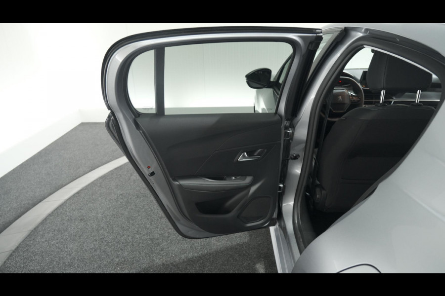 Peugeot 208 PureTech 100 Allure | Camera | Apple Carplay | Parkeersensoren | Stoelverwarming