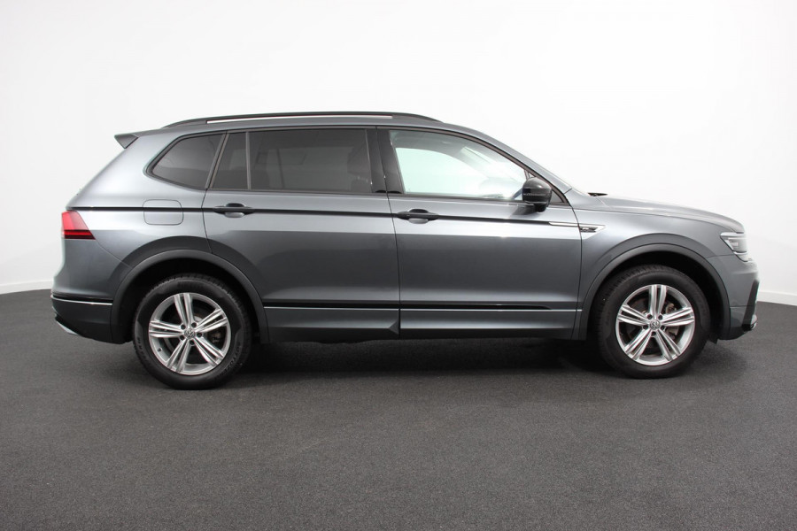 Volkswagen Tiguan Allspace 1.5 TSI DSG R-Line 7p. | Navigatie | Climate Control | Lichtmetalen velgen | DAB | Led | Stoelverwarming