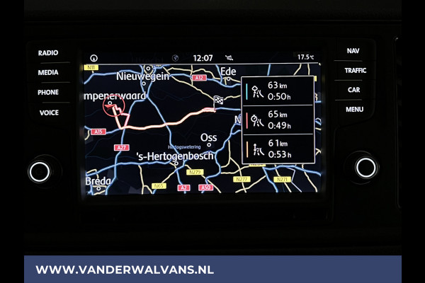 Volkswagen Crafter 2.0 TDI 141pk L3H3 L2H2 Euro6 Airco | Navigatie | 3000kg Trekhaak | Apple Carplay Android Auto, Cruisecontrol, Parkeersensoren, Bijrijdersbank