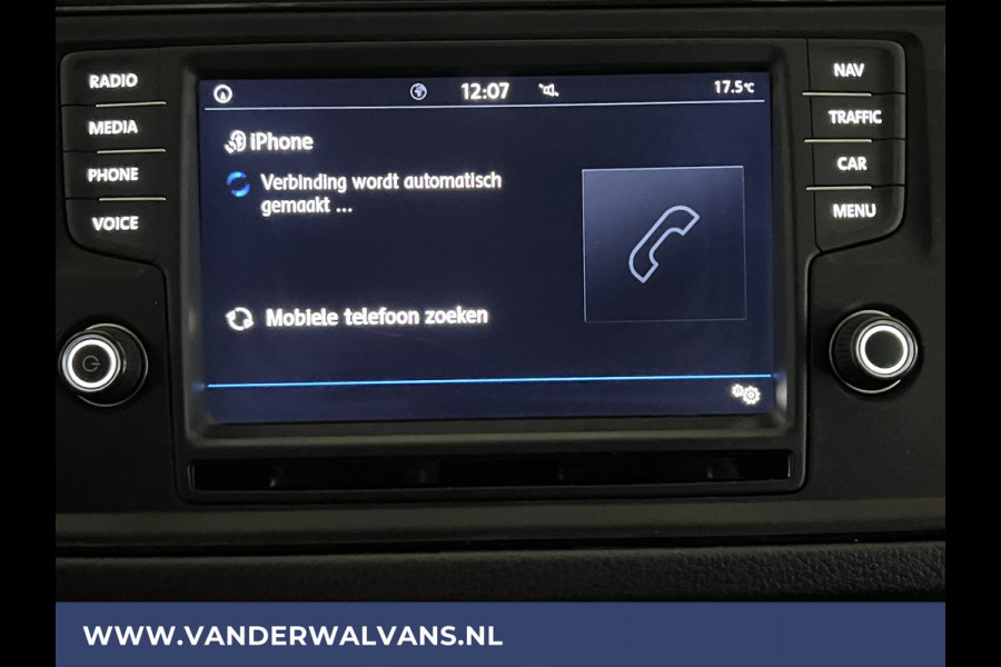 Volkswagen Crafter 2.0 TDI 141pk L3H3 L2H2 Euro6 Airco | Navigatie | 3000kg Trekhaak | Apple Carplay Android Auto, Cruisecontrol, Parkeersensoren, Bijrijdersbank