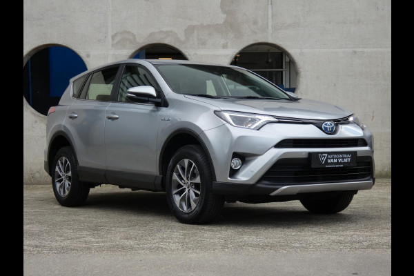 Toyota RAV4 2.5 Hybrid Dynamic | TREKHAAK | NAVIGATIE |