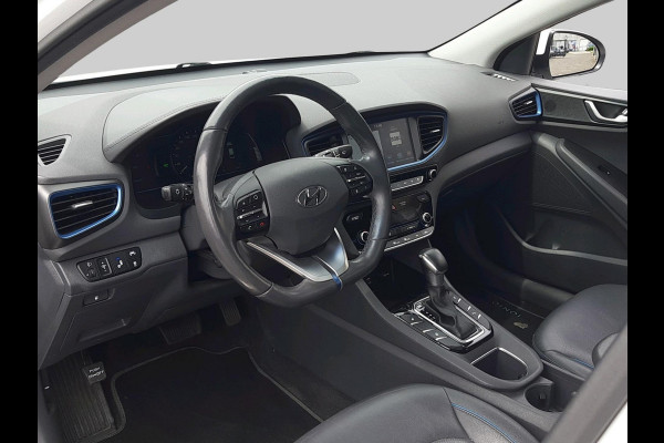 Hyundai IONIQ 1.6 GDi First Edition | schuifdak | leder | blind-spot | bi-xenon | navigatie | stoelverwarming