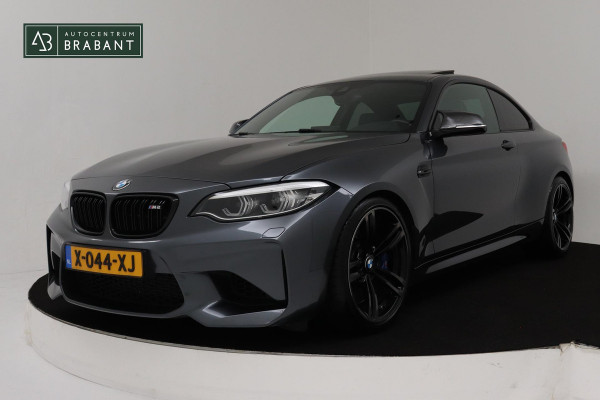 BMW 2 Serie Coupé M2 DCT FACELIFT WEEKAANBIEDING! (DEALER ONDERHOUDEN, PANO, STOELVERWARMING, CARBON, CAMERA, IN ZEER GOEDE STAAT)