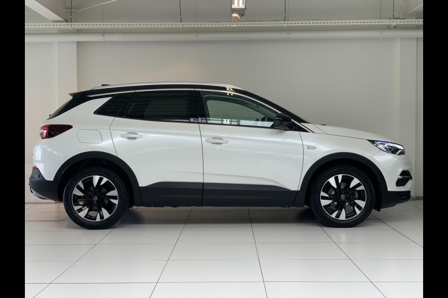 Opel Grandland X 1.2 Turbo Ultimate | Trekhaak | Navigatie | 360° Camera | Stoelverwarming/Stuurverwarming | Apple Carplay/Android Auto |