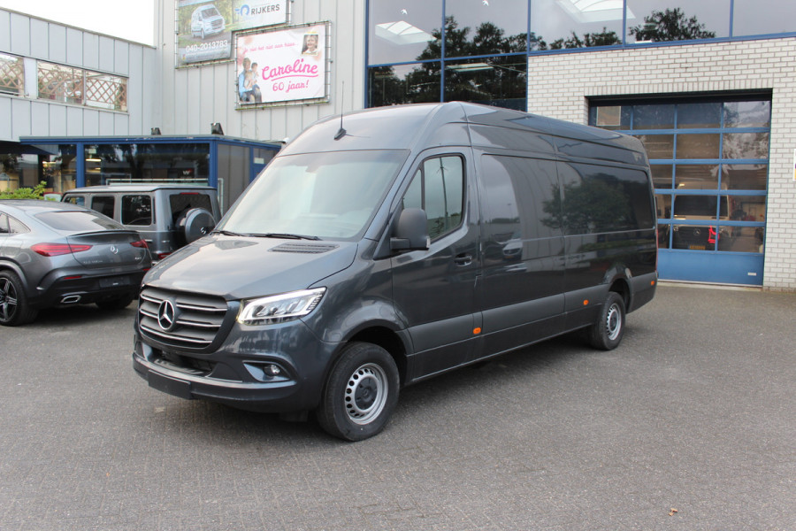 Mercedes-Benz Sprinter 317 CDI L3H2 3500kg trekhaak, MBUX 10.25 met parkeerpakket en camera, Etc.