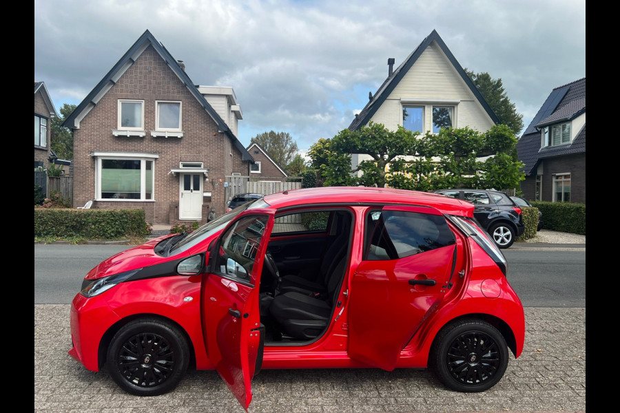 Toyota Aygo 1.0 VVT-i x-fun 1 e EIGENAAR BTW-AUTO.