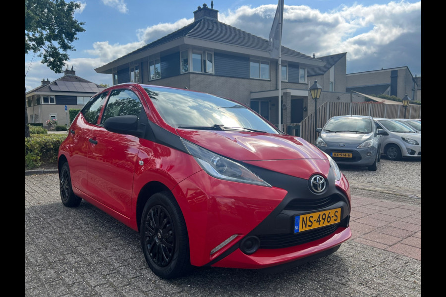 Toyota Aygo 1.0 VVT-i x-fun 1 e EIGENAAR BTW-AUTO.