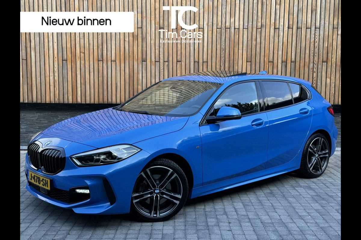 BMW 1-serie 118i M-sport Automaat | Panoramadak | Alcantara | HiFi | DAB | Achteruitrijcamera | LED | Stoel en stuurverwarming | Keyless ent