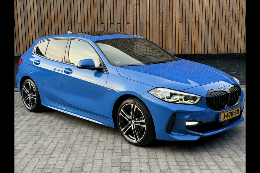 BMW 1-serie 118i M-sport Automaat | Panoramadak | Alcantara | HiFi | DAB | Achteruitrijcamera | LED | Stoel en stuurverwarming | Keyless ent