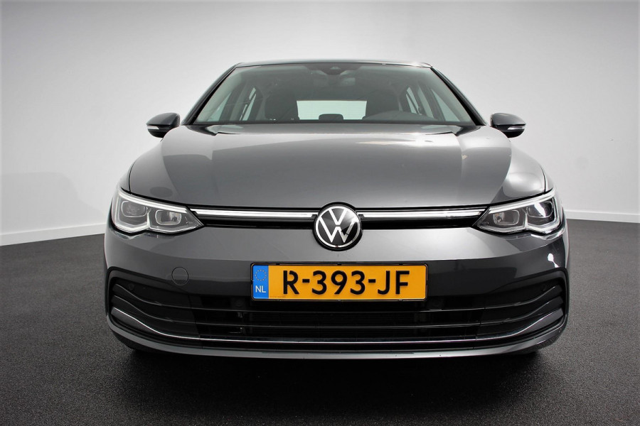 Volkswagen Golf 1.5 eTSI 150pk DSG Style | Navigatie | Climate control | Camera | Adaptive Cruise control | Virtua Cockpit | Led | Winter pakket | 17" LMV