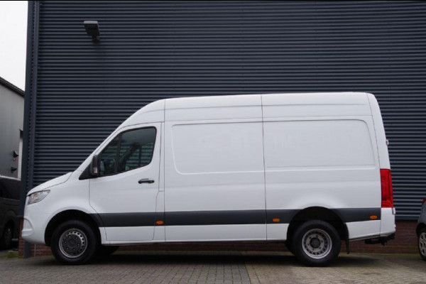 Mercedes-Benz Sprinter 519 3.0 CDI V6 L2H2 3.5T TREKHAAK, LEDER, DUBBEL LUCHT, CAMERA, NAVI, CRUISE, CLIMA