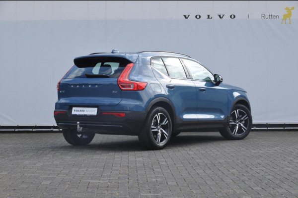 Volvo XC40 B4 211PK Automaat Plus Dark Google Infotainment / Trekhaak / Adaptieve Cruise Control / Blis / Harman Kardon Audio