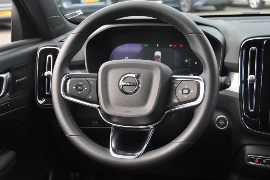 Volvo XC40 B4 211PK Automaat Plus Dark Google Infotainment / Trekhaak / Adaptieve Cruise Control / Blis / Harman Kardon Audio