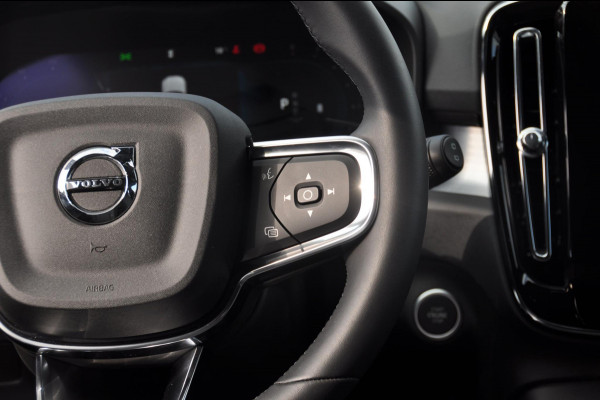 Volvo XC40 B4 211PK Automaat Plus Dark Google Infotainment / Trekhaak / Adaptieve Cruise Control / Blis / Harman Kardon Audio