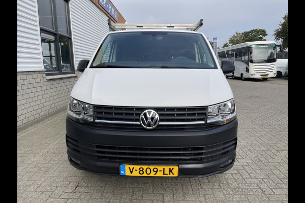 Volkswagen Transporter 2.0 TDI L1H1 Comfortline / vaste prijs rijklaar € 14.950 ex btw / euro 6 diesel / lease vanaf € 274 / airco / cruise / imperial / trekhaak / Bott ingerichte laadruimte !