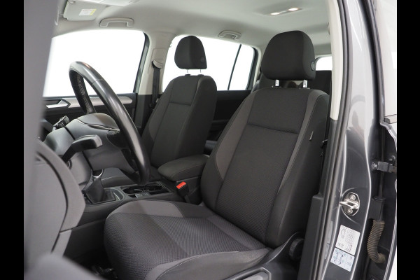 Volkswagen Touran 1.5 TSI 150PK Comfortline 7p | Adaptive Cruise | Climate | Stoelverwarming