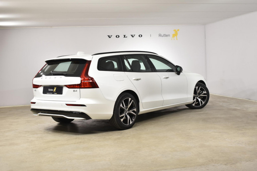 Volvo V60 B4 211PK Automaat Plus Dark / Driver assist / Moritz lederen bekleding / Elektrische stoelen / DAB+ / Google Navigatie