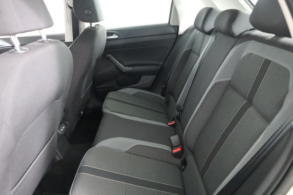 Volkswagen Polo 1.0 TSI Style 110 pk Automaat (DSG) | Navigatie | Parkeersensoren | Airco | Stoelverwarming | Matrix LED koplampen |