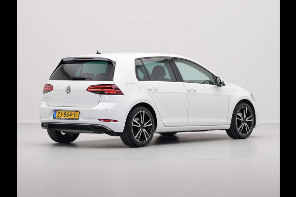 Volkswagen Golf 1.5 TSI 130pk DSG Comfortline Business Navigatie Pdc Clima Acc 249