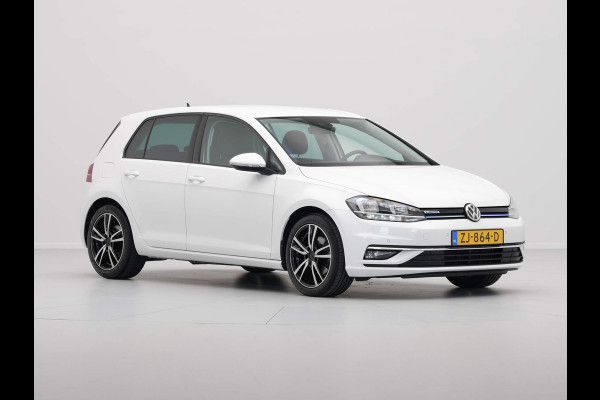 Volkswagen Golf 1.5 TSI 130pk DSG Comfortline Business Navigatie Pdc Clima Acc 249