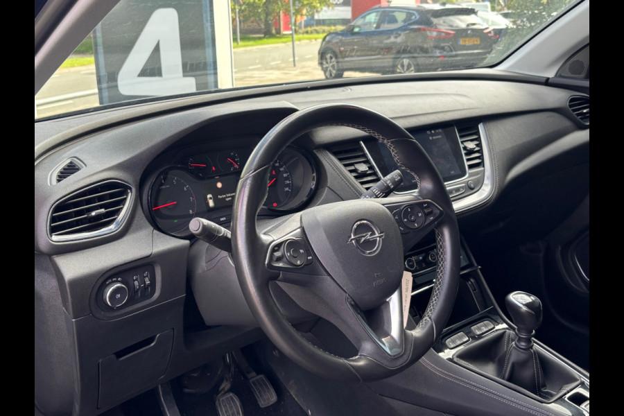 Opel Grandland X BWJ 2019 | 1.2 Turbo 131PK Business + | CAMERA A | CLIMA | NAVI | CRUISE | PDC | PRIVACY GLASS | CARPLAY |