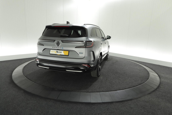 Renault Espace E-Tech Hybrid 200 Esprit Alpine | 7 Zitplaatsen | 360 Camera | Panoramadak | Dodehoekdetectie | Premium Geluidsinstallatie