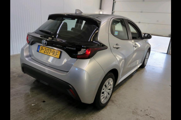 Toyota Yaris 1.5 Hybrid Active | Apple Carplay / Android Auto | Cruise Control Adaptief | Climate Control | DAB | Camera