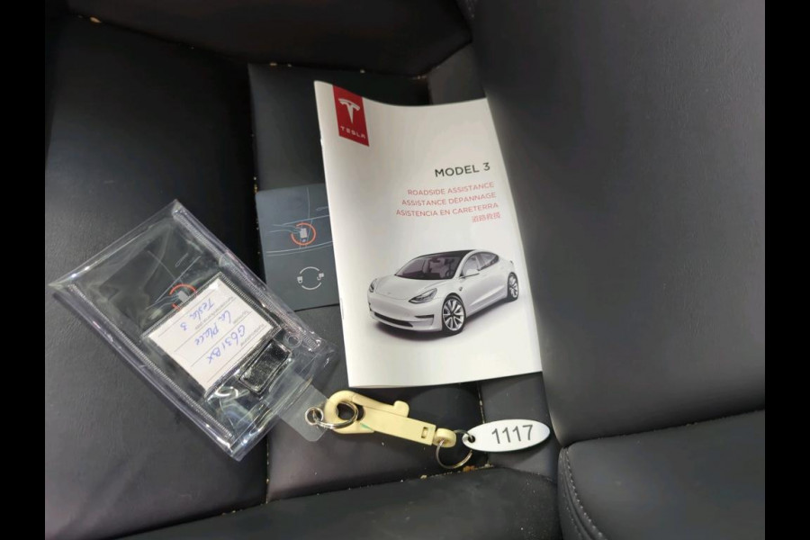 Tesla Model 3 Standard RWD Plus 60 kWh Autopilot Panoramadak Leder Navi