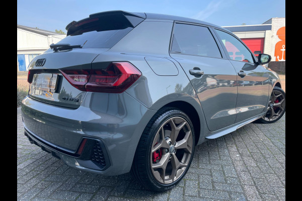 Audi A1 SPORTBACK 40 TFSI Edition One 200PK VIRTUEL/LED/AUT/CARPL