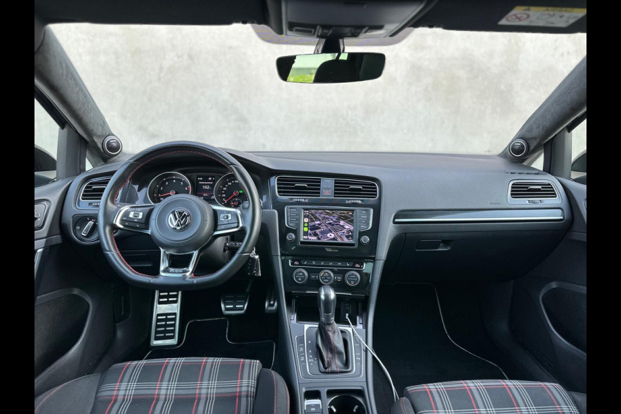 Volkswagen Golf 2.0 TSI GTI DSG 19' Carplay Xenon LED Garantie