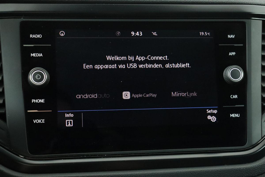 Volkswagen T-Roc 1.0 TSI | Stoelverwarming | Carplay | PDC | Climate control | Navigatie | Cruise control