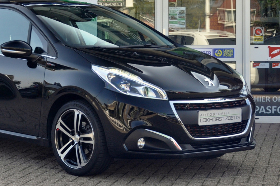 Peugeot 208 1.2 PureTech 110 PK GT-line | Panoramadak | Navigatie | Eerste eigenaar