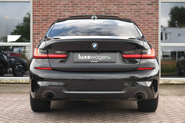 BMW 3-serie 320e M-Sport Pano 360 HUD Laser 19inch Shadow-line