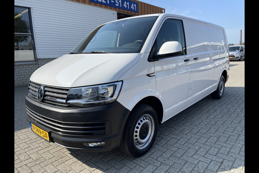 Volkswagen Transporter 2.0 TDI 150pk L2H1 Comfortline / vaste prijs rijklaar € 16.950 ex btw / lease vanaf € 311 / dubbele schuifdeur / dichte achterdeuren / airco / cruise / navi / euro 6 diesel !