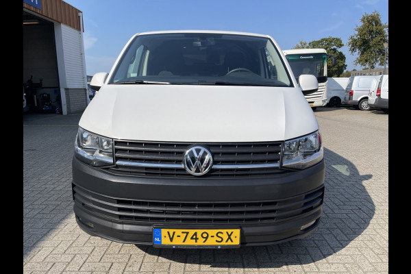 Volkswagen Transporter 2.0 TDI 150pk L2H1 Comfortline / vaste prijs rijklaar € 16.950 ex btw / lease vanaf € 311 / dubbele schuifdeur / dichte achterdeuren / airco / cruise / navi / euro 6 diesel !