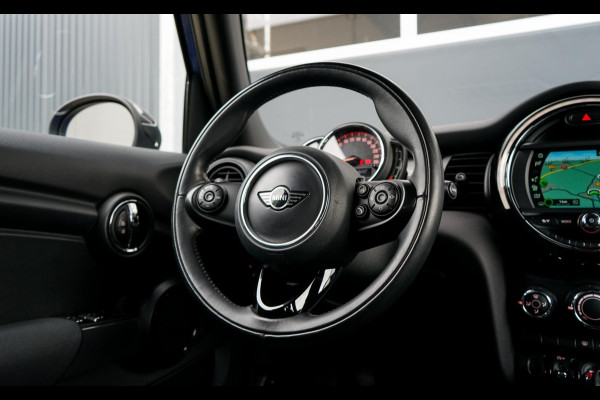 MINI Mini 1.5 Cooper, Org. Nederlands, 1e eig., Dealeronderh., Apple Carplay, Navi, LED, Airco, Cruisecontrol, Union Jack LED