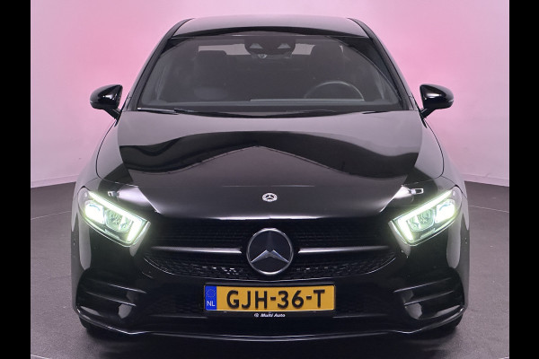 Mercedes-Benz A-Klasse 250 e AMG Night Edition Plug in Hybrid 218pk PHEV | Alcantara Sportstoelen | MBUX Widescreen | Sfeerverlichting | Apple Carplay | Camera |