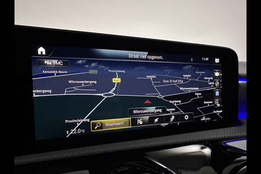 Mercedes-Benz A-Klasse 250 e AMG Night Edition Plug in Hybrid 218pk PHEV | Alcantara Sportstoelen | MBUX Widescreen | Sfeerverlichting | Apple Carplay | Camera |