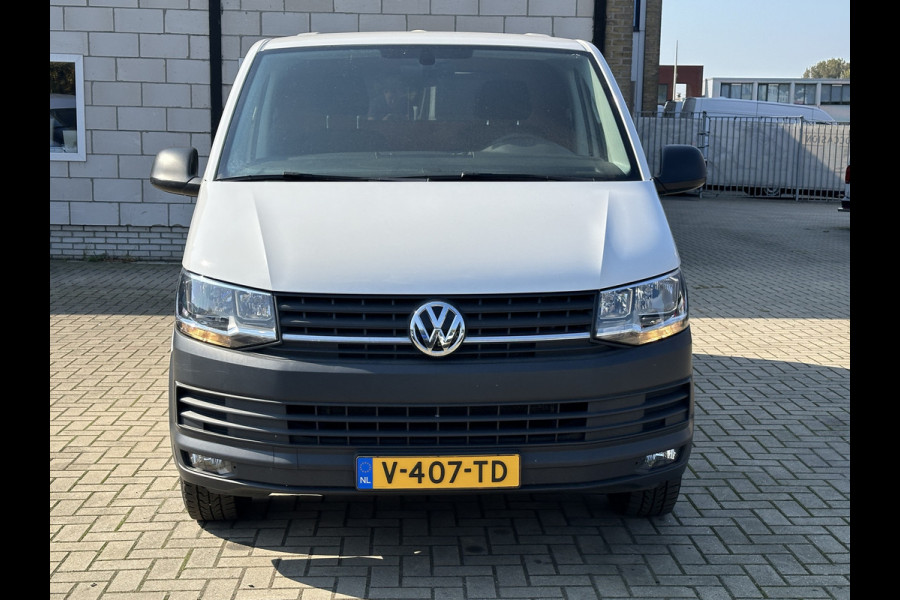 Volkswagen Transporter 2.0 TDI 150PK EURO6 L1H1 Automaat/navi/trekhaak