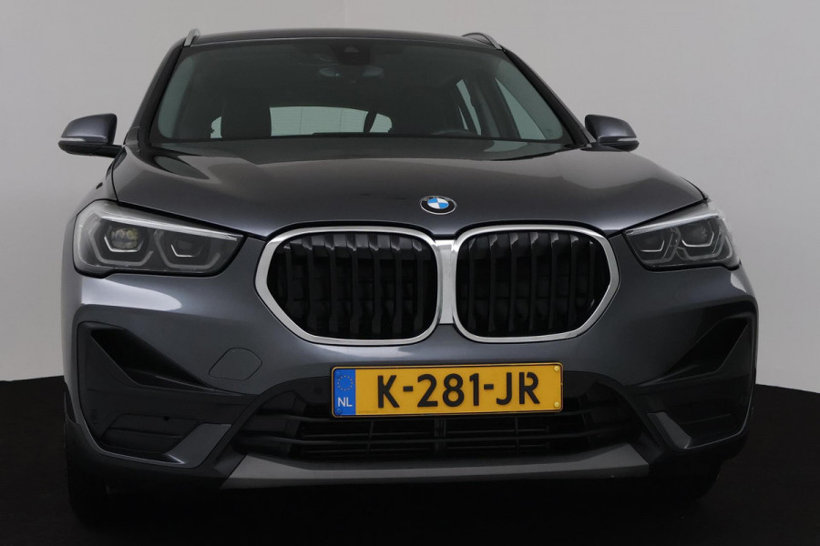 BMW X1 SDrive18i High Executive Edition (NAVIGATIE, PDC, STOELV, CRUISE, CLIMATE, NL-AUTO, GOED ONDERHOUDEN 1e EIGENAAR)