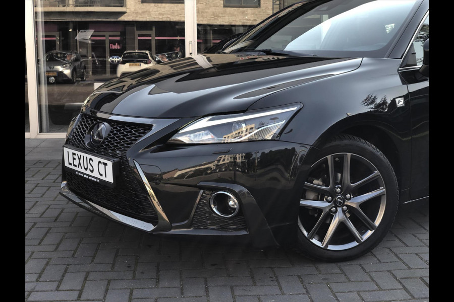 Lexus CT 200h F Sport Line | Leer, Geheugenfunctie, Stoelverwarming, Parkeersensoren, Adaptive cruise control, Premium Navigatie