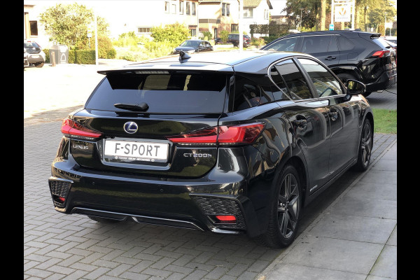 Lexus CT 200h F Sport Line | Leer, Geheugenfunctie, Stoelverwarming, Parkeersensoren, Adaptive cruise control, Premium Navigatie