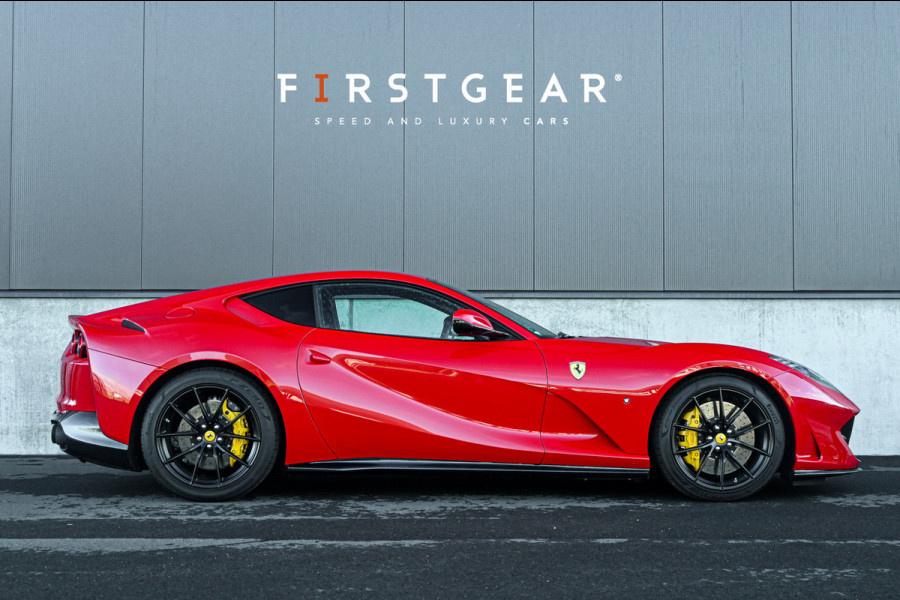 Ferrari 812 6.5 V12 Superfast HELE *Rosso Corsa / Carbon / Lift-Systeem / Daytona Racing Seats / Passenger Display*