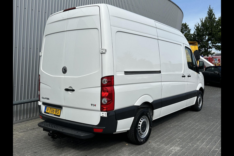 Volkswagen Crafter 35 2.0 TDI L2H2*3-PERS*A/C*CRUISE*3500KG.TRGW*