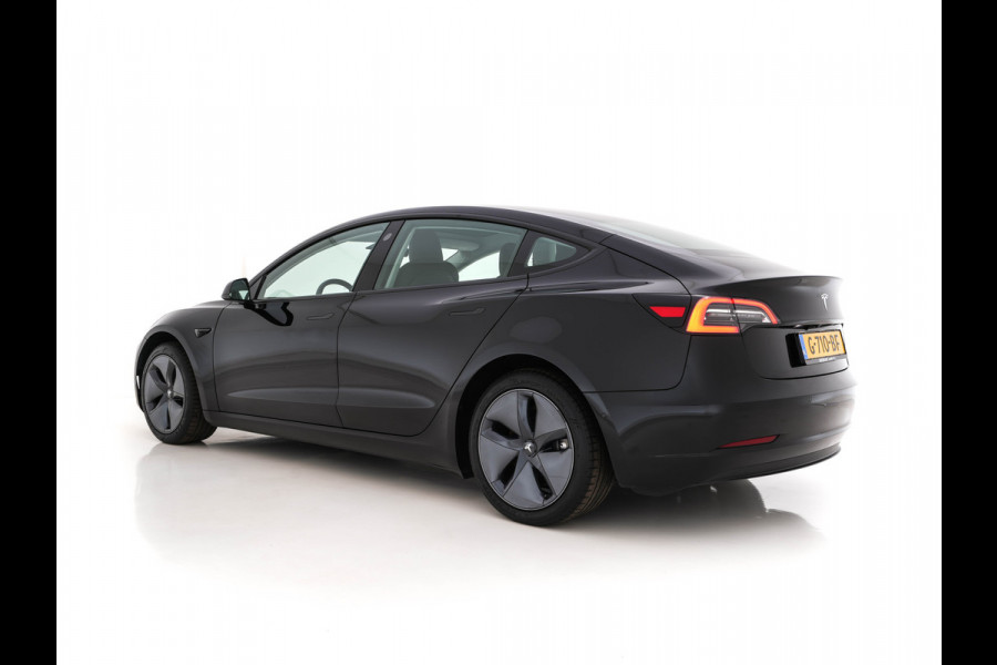 Tesla Model 3 Standard RWD Plus 60 kWh [ 3-Fase ] (INCL-BTW) Aut. *PANO | AUTO-PILOT | NAPPA-VOLLEDER | KEYLESS | FULL-LED | MEMORY-PACK | SURROUND-VIEW | DAB | APP-CONNECT | VIRTUAL-COCKPIT | LANE-ASSIST | COMFORT-SEATS | 18"ALU*