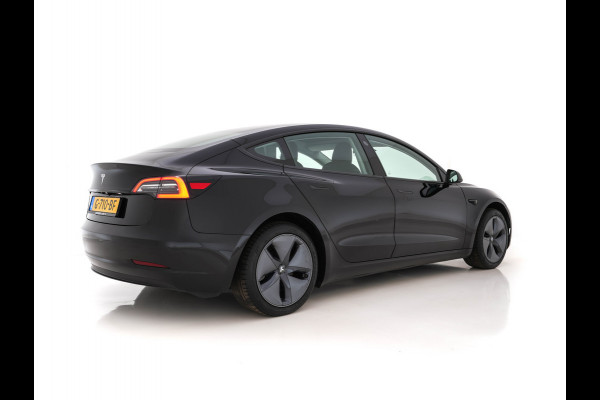 Tesla Model 3 Standard RWD Plus 60 kWh [ 3-Fase ] (INCL-BTW) Aut. *PANO | AUTO-PILOT | NAPPA-VOLLEDER | KEYLESS | FULL-LED | MEMORY-PACK | SURROUND-VIEW | DAB | APP-CONNECT | VIRTUAL-COCKPIT | LANE-ASSIST | COMFORT-SEATS | 18"ALU*